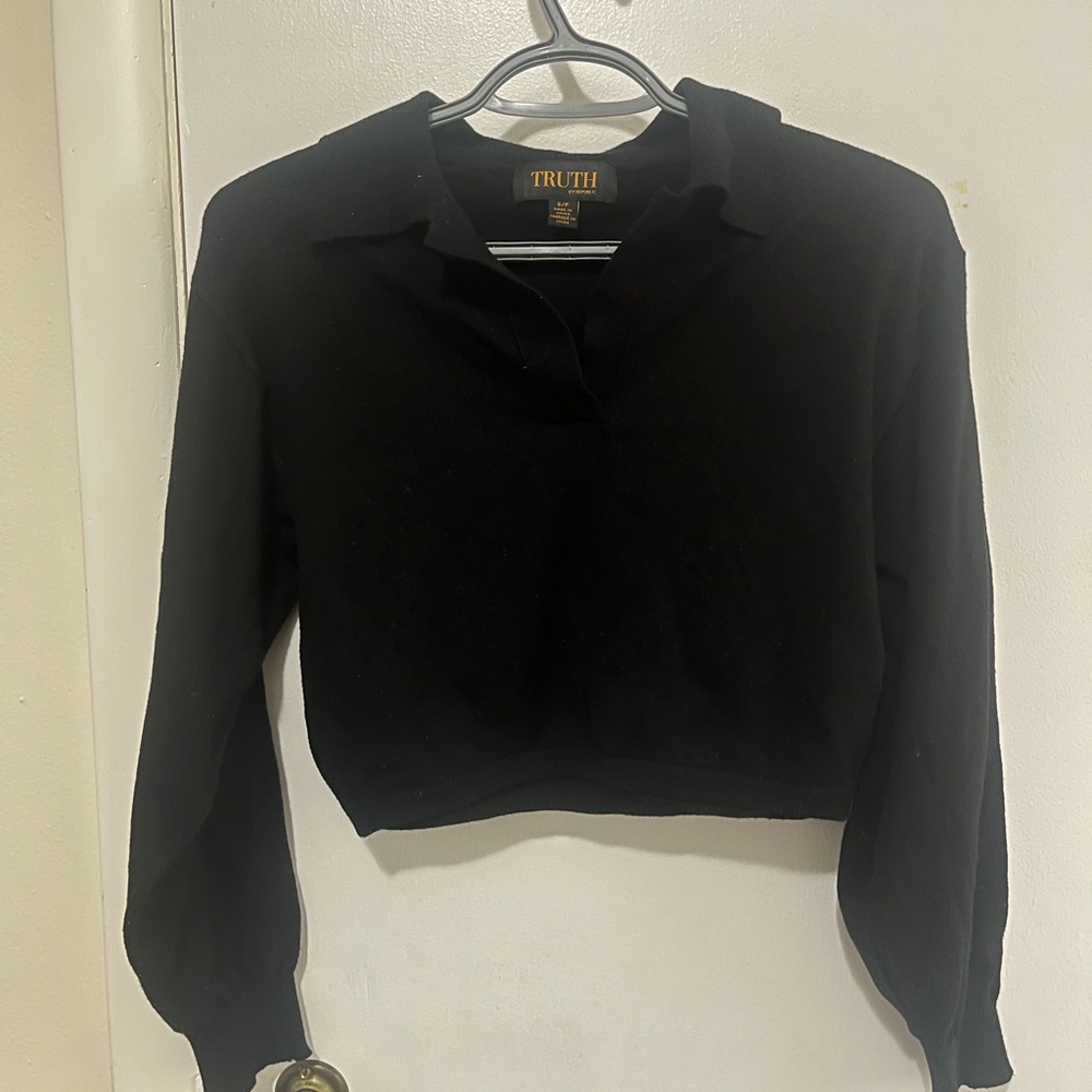 Collared long sleeve top